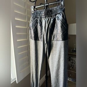 Lorna Jane Joggers Size S-Never worn!